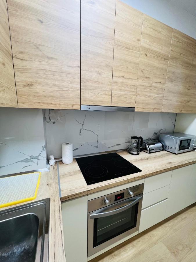 Lovely Apartment, Free Parking 티라나 외부 사진