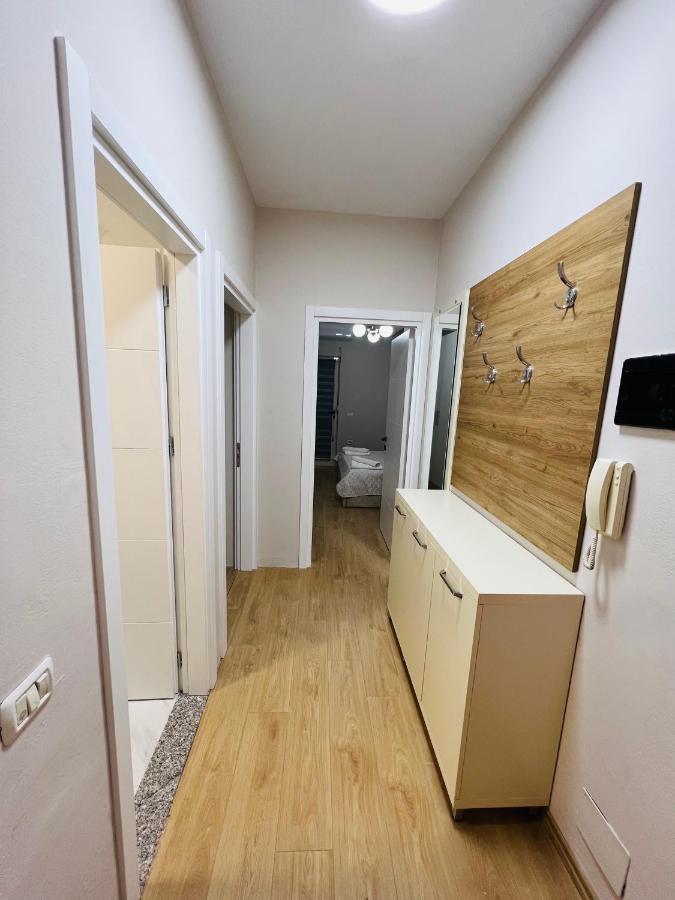 Lovely Apartment, Free Parking 티라나 외부 사진