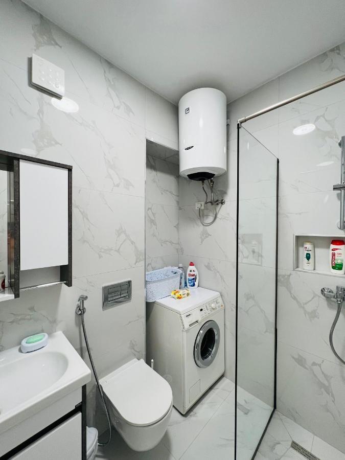 Lovely Apartment, Free Parking 티라나 외부 사진
